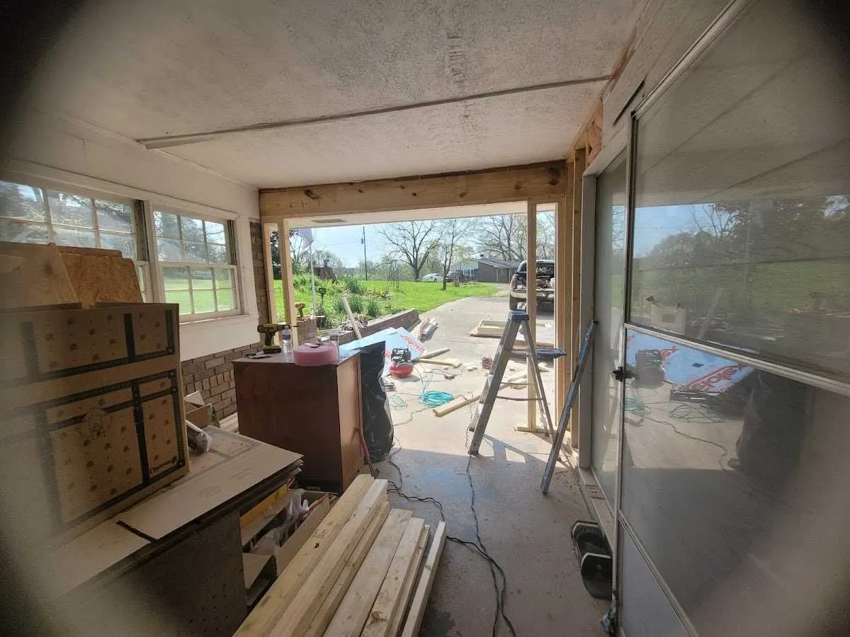 Air movers and dehumidifier for Water Mitigation Services in South Venice